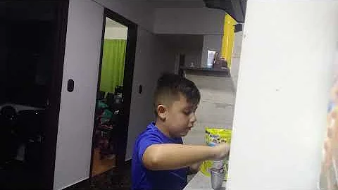 Franz haciendo helados
