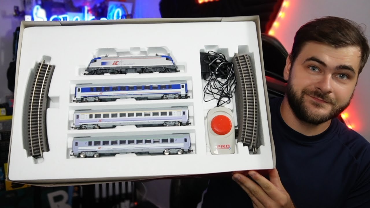 Moje pierwsze PIKO - rozpakowanie i test zestawu startowego "PKP InterCity Husarz" Piko 97931
