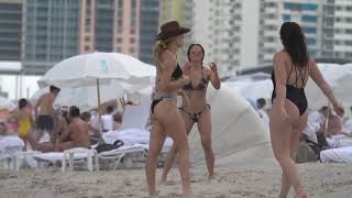 Eugenie Bouchard playing football in Miami!