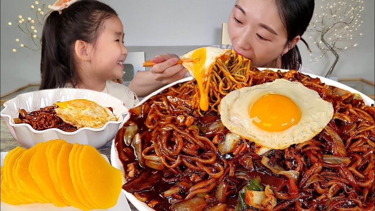 ASMR 조카와 나.. 짜장면 먹방 이럴거면 왜 나왔니😊 Eating jajangmyeon with a baby MUKBANG