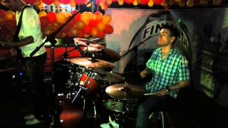Lozano ft. DeKi (drums) - Mandarina ►Live◄ Resimi