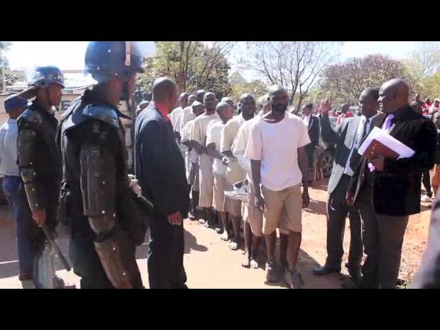 Twenty one mapositori arriving at the Harare Magistrate court: Video by Watson Ofumeli