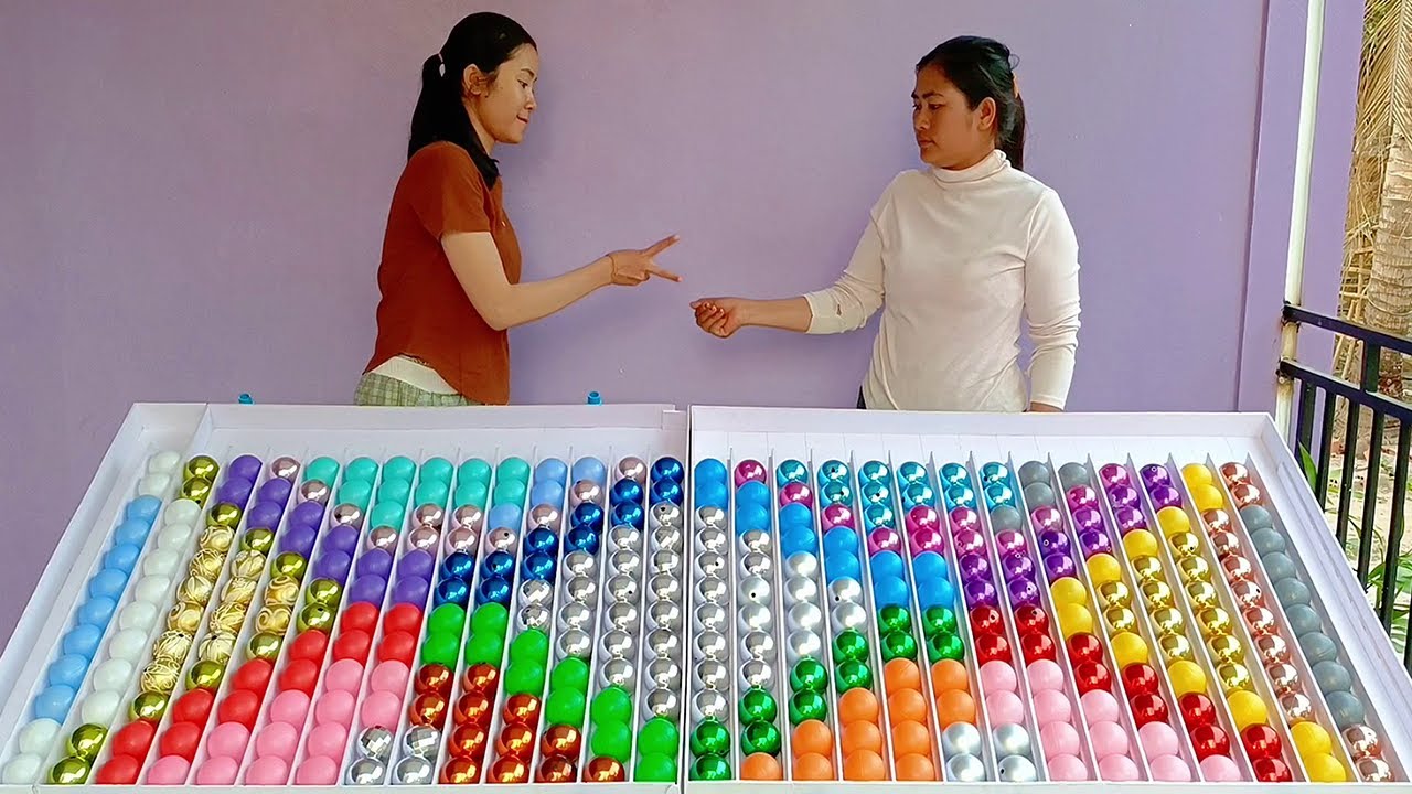 Watching This Beautiful Lady Puzzle Is So Peaceful