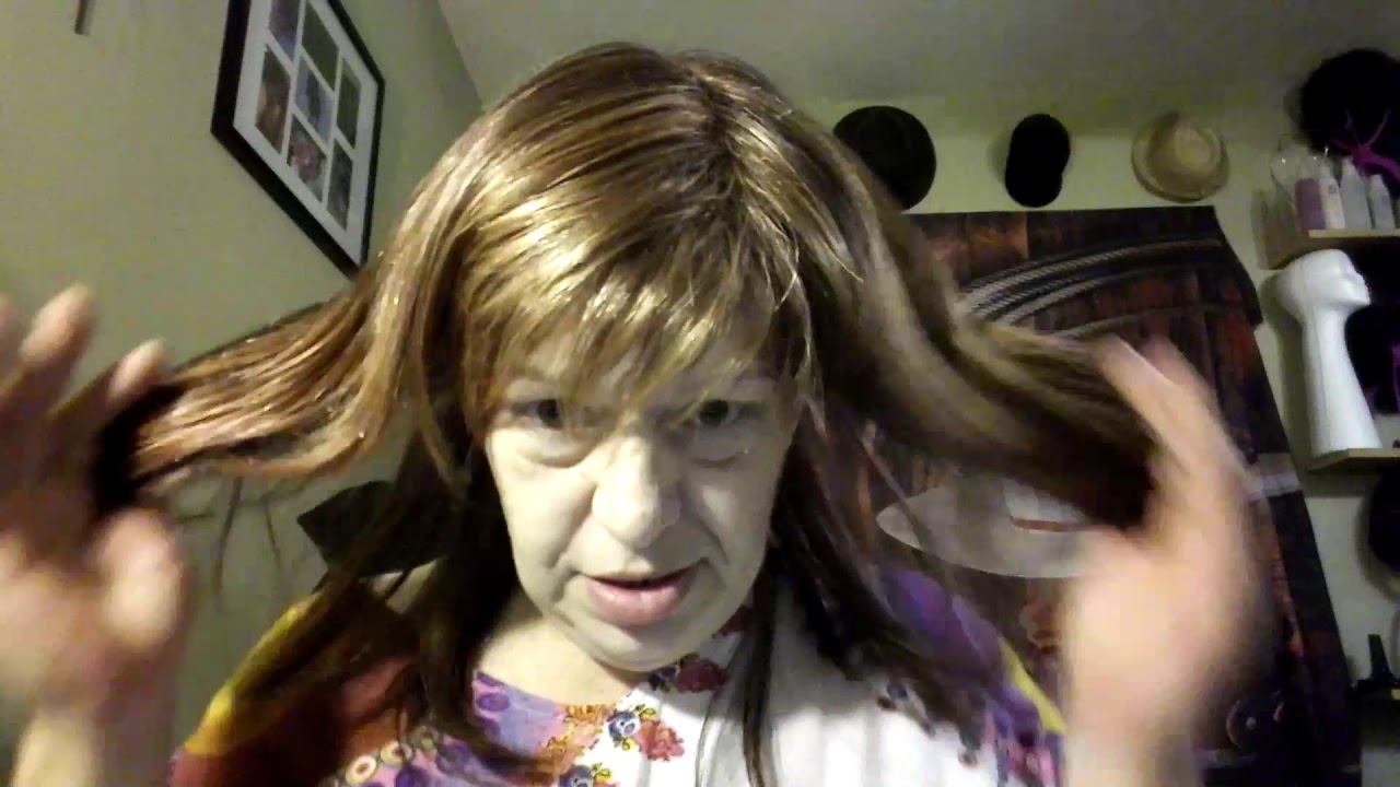 Raquel Welch -- Enigma R3329S+ -- Glazed Auburn