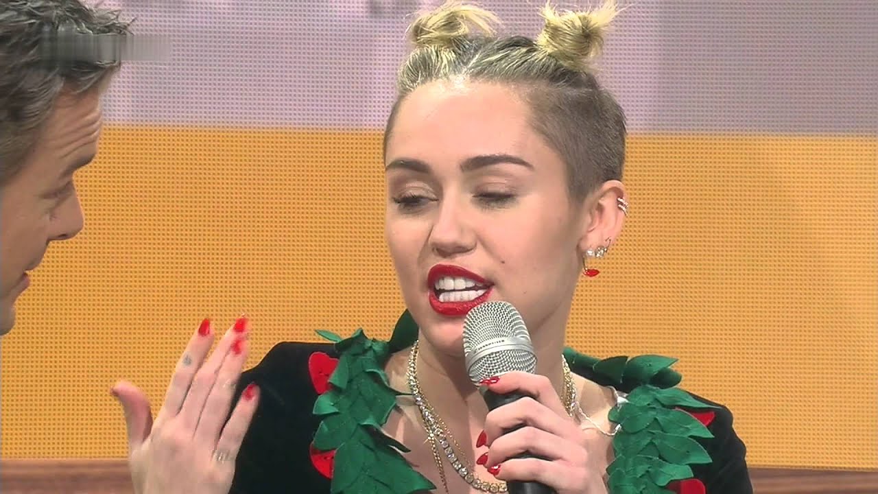 Miley Cyrus Wrecking Ball german TV Wetten Dass + Interview 9.11.13 LIVE