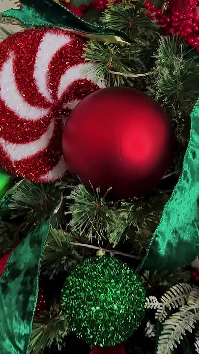 BIGO LIVE - Merry Christmas 🎄. Greetings, football Dino 🥰🥰😍😘