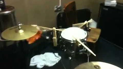 Jamming with Grunge bot