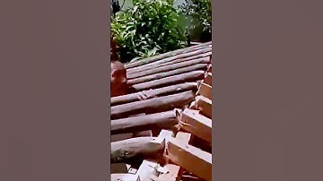 The process of installing wooden beams = good tools can increase efficiency