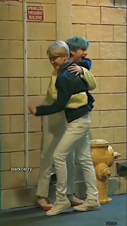 Taemin💌💞😍💟 Taehyung reaction is just wow🧁💕🍉😵😍......... BTS whatsapp status 🥳💜