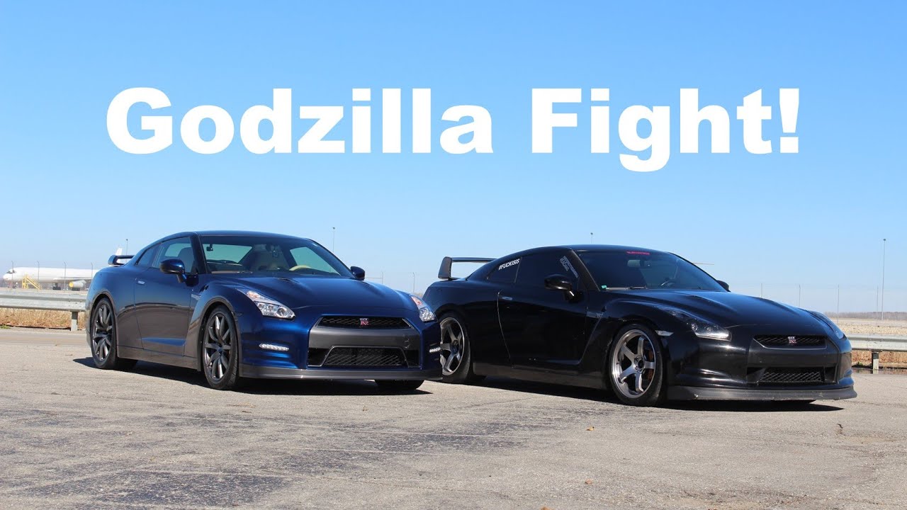 Godzilla Fight! 2009 vs 2015 GTR Comparison! - YouTube Godzilla Fight! 2009 vs 2015 GTR Comparison! - YouTube