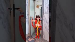 魔童哪吒为什么不让妈妈出门#short #angel #clown #shorts #entertainment #youtubeshorts #trendingshorts #viral