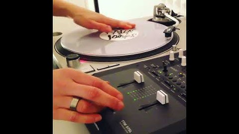 Day 21 Part 2 - 100 Days of Scratching by Emma of School of Scratch