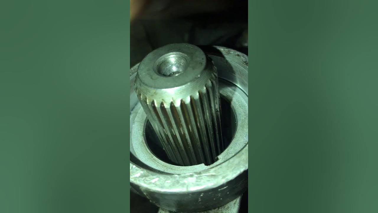 T5 tailshaft bushing, output shaft seal, and yolk replacement YouTube