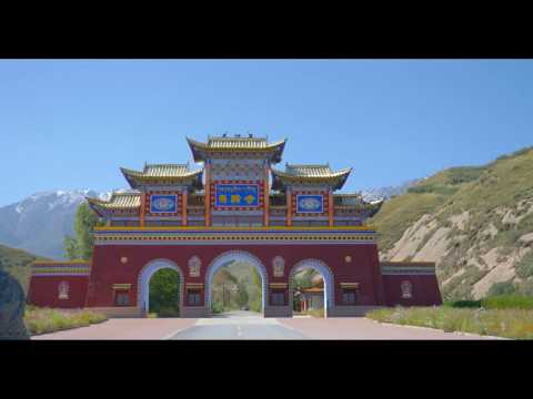 中國甘肅 馬蹄寺 三十三天石窟 | Landscape veiw of Mati Temple in Zhangye Gansu China.