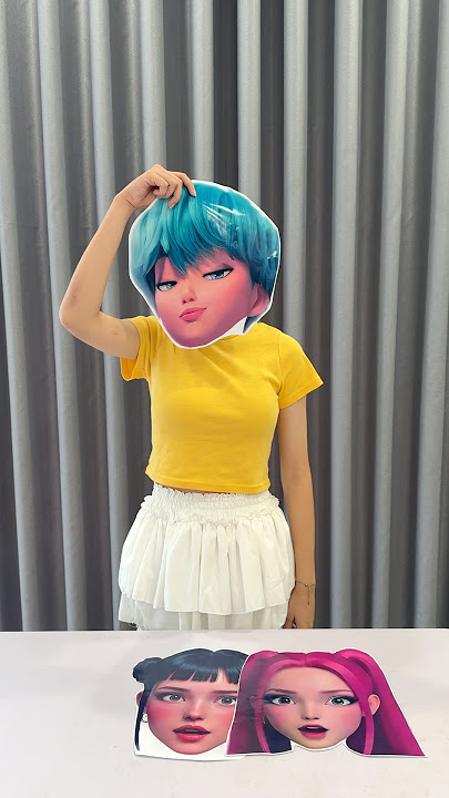 Blueman help Rumi Kpops choose maske