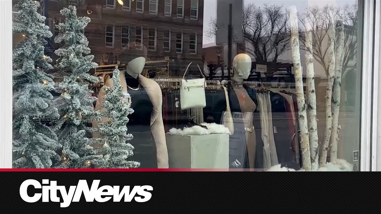 Edmontonians say they’re feeling the pinch when it comes to holiday spending