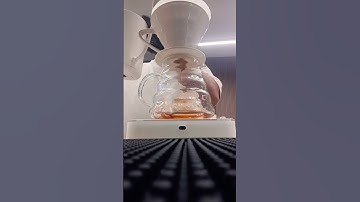 28 April 2025Coffee ice cubes with v60 cold brew #asmr #coffee #ice #icedcoffee #coldbrew