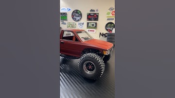 AMT Toyota body sitting on @mazzdesigns6929 Cheat Code V2.  #scx24 #mazzdesigns #flubrc #nsdrc