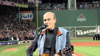 2013/10/24 Taylor performs national anthem