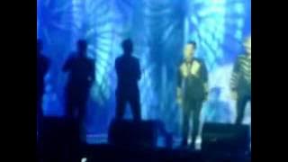 Cintakan membawamu ~ XO IX --- saat jadi band pembuka westlife tour