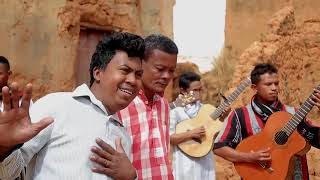 Video thumbnail of "MEDLEY GASY PETAKA (Manan'ara, Efajoro, Kolibera, Ifanihy)"