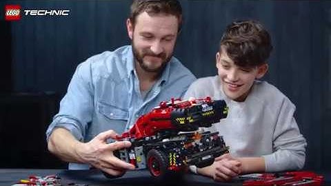 The story behind the incredibly tall LEGO Technic Rough Terrain Crane (42082)