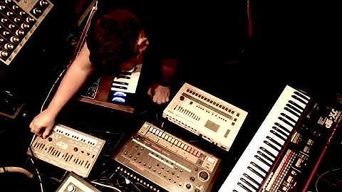 Analog synth electro jam