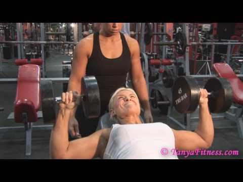 Female Muscle - Tanya & Martha's Hot Gym Workout