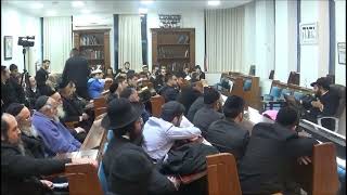 תיעוד נדיר! הגאון הינוקא נשאל מה המקור לבגדי שבת
