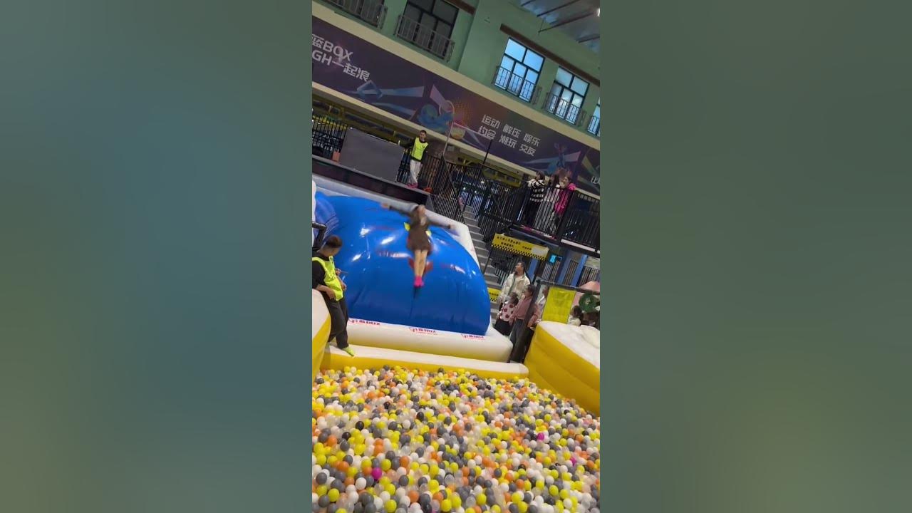 This Trampoline Is 🥱🥱😲So Fun! Why Didn't We Just Start Jumping Around Like This When We Were Kids