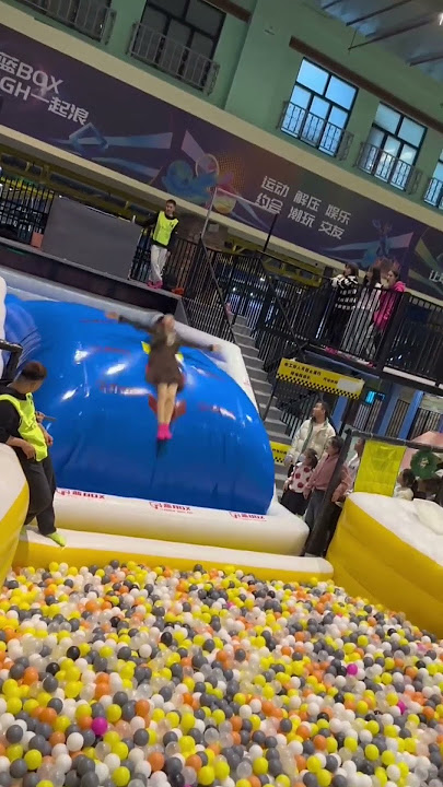 This Trampoline Is 🥱🥱😲So Fun! Why Didn't We Just Start Jumping Around Like This When We Were Kids
