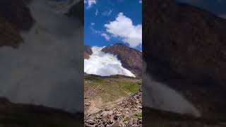 Terrifying Footage Of Active Avalanche That Endangers The Life Of A Hiker Self Record