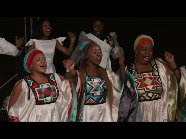 The Vine   Inyang’ Enkulu feat  Soweto Gospel Choir Live in Cape Town Full HD class=