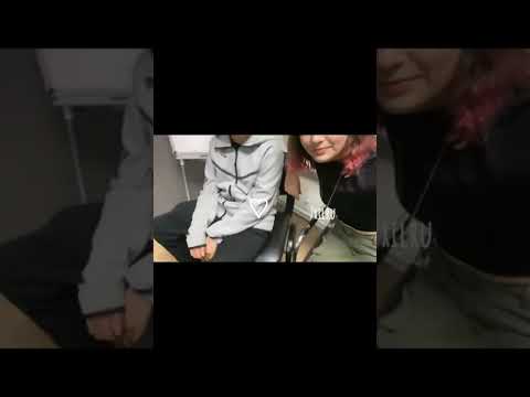 بنسبه ان جزمت الله يعزكم زينب و ياغيز نفس جزمتي