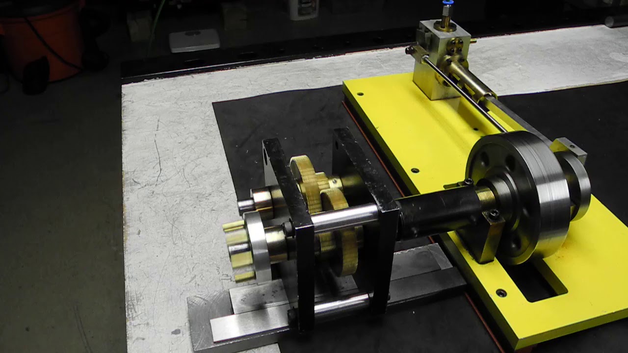 steam engine driving speed increaser - YouTube