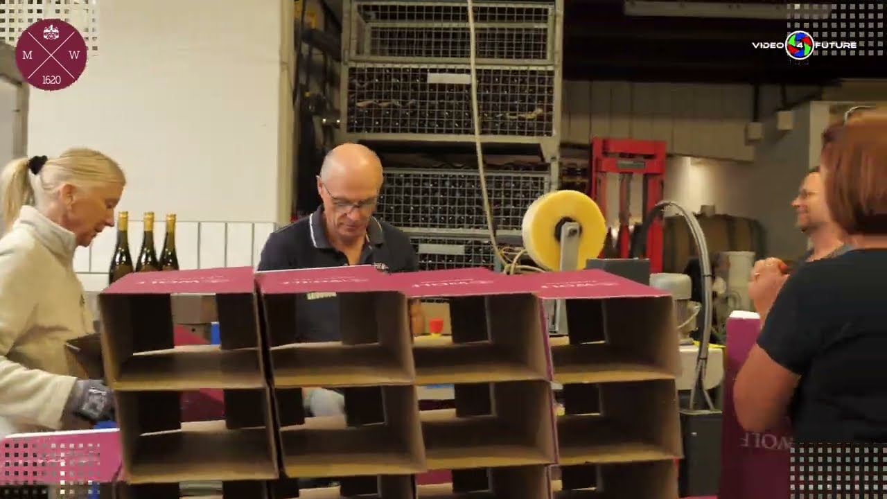 Weingut Wolf Birkweiler, Abfüllung 23