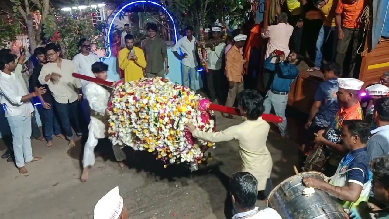 मयेकर(खतीब कॉलनी )यांच्या घरी( आगवे गावची )पालखी सोहळा उत्साहात संपन्न 