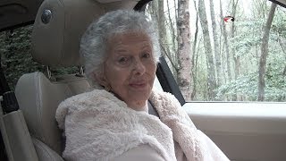 Things Aunt Mimi says while driving the 2014 Range Rover by RoadflyTV