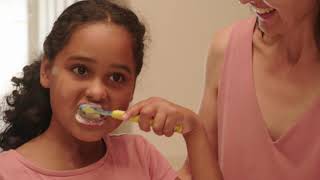 Toothbrushing with your toddler or pre-schooler (18 months - 6 years)