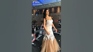الفنانه مروه الازلي سينجل 