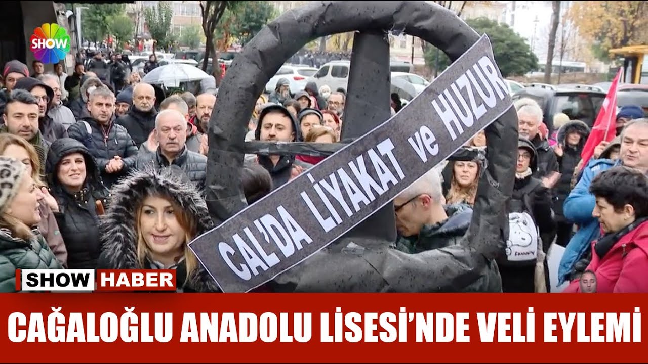Cağaloğlu Anadolu Lisesi'nde veli eylemi