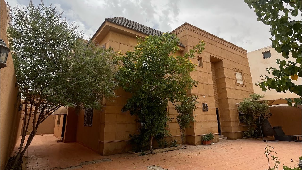 للبيع فله بالنهضه شمال بريدة مساحته 637 مكتب عبدالحكيم النقيدان للعقارات