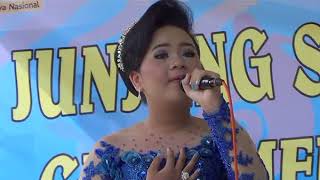PUTRI MULIA,,, lagu ajjiluu bittaubati qoblal maut