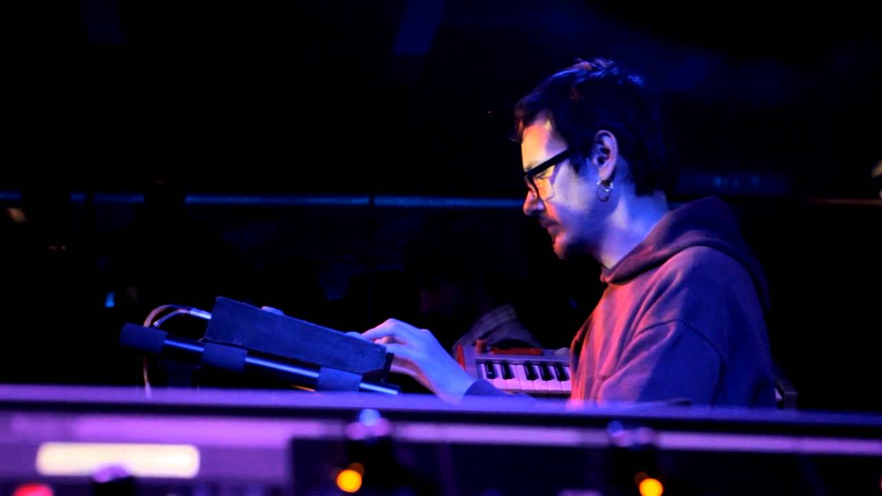 Kim and Buran - Road to the moon