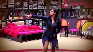 Big boss 11: salman khan says arshi fire 11 house आर्शी
खान बिग बॉस में आग लगाने आई
है