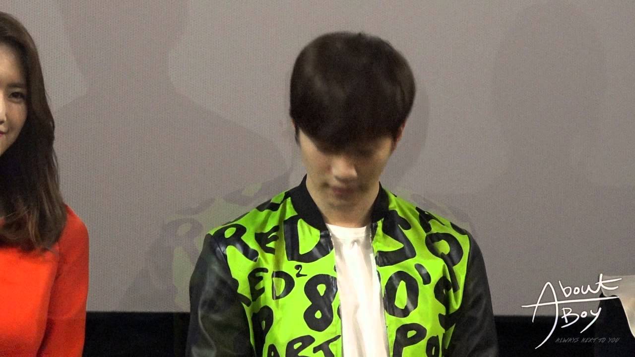 150318 스물 VIP시사회 무대인사 준호