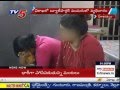 Prostitution in Beauty Parlour | Police Busted Sex Racket at Vizag : TV5 News