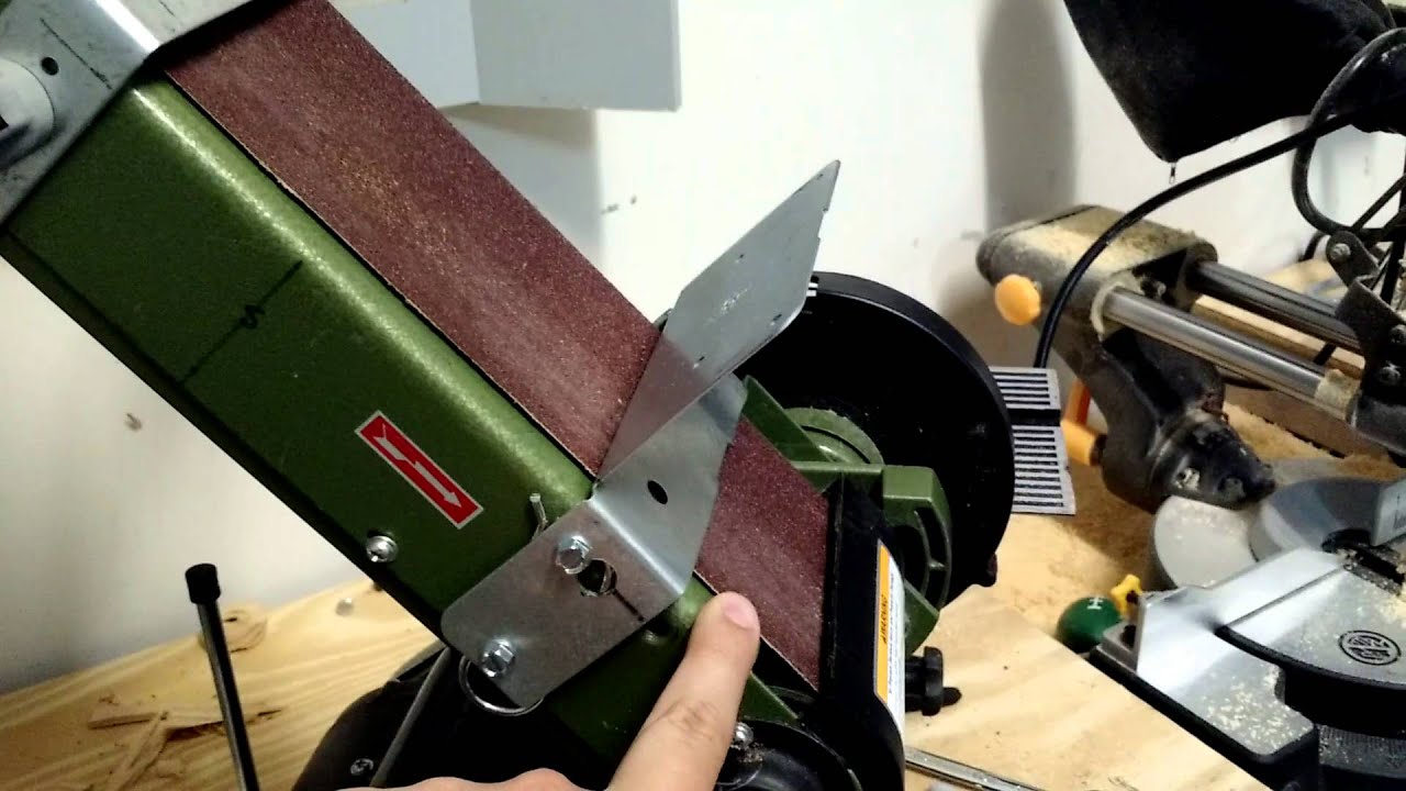 Adding a table to a Harbor Freight belt sander - YouTube
