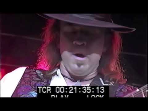 Stevie Ray Vaughan - Collins Shuffle (13-Jun-90 Upscaled and Remastered)