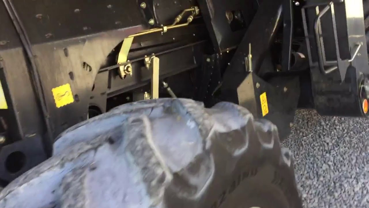 New Holland CR960 - Обзор комбайна б/у